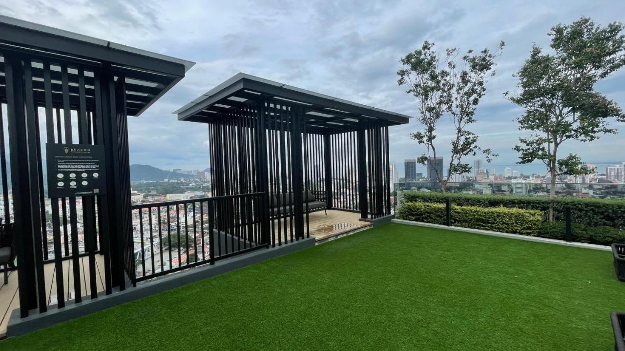 Beacon Executive Suite - City View - By Iz George Town Exteriér fotografie